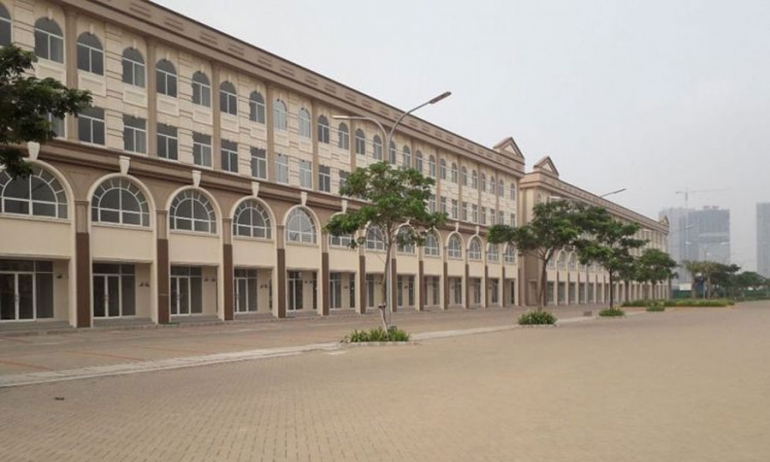 Jakarta administration seals buildings on reclaimed islets