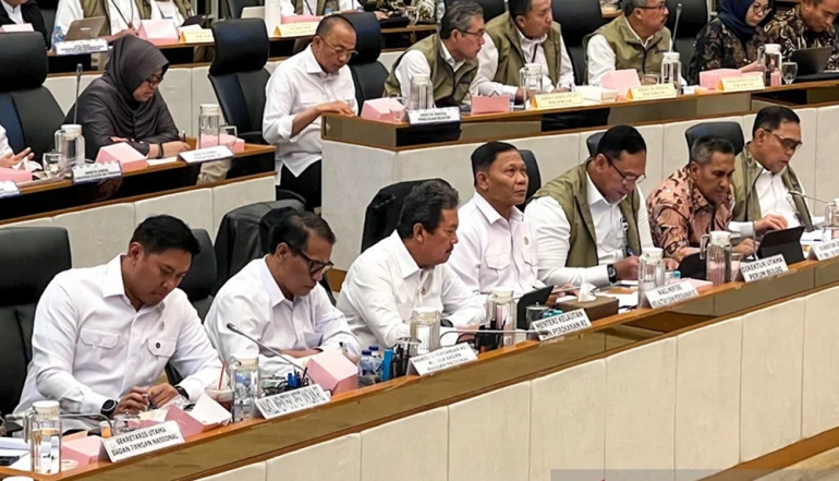 KKP Minister Guarantees Abundant National Fish Stocks Ahead of Ramadhan and Eid 2026