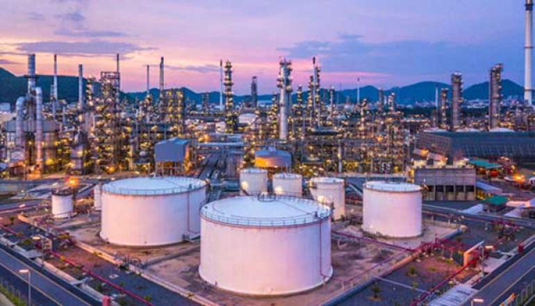 Is Tenaris SA (TS) the Top Pick in the Oil &amp; Gas Equipment &amp; Services Industry?