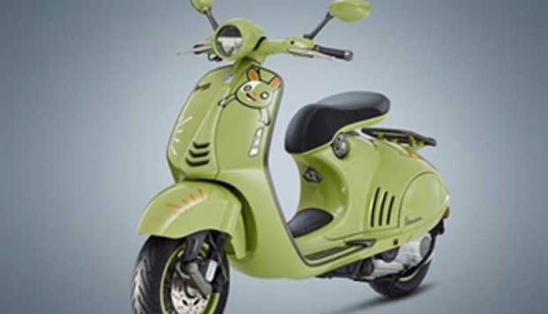 Vespa 946's 10th Anniversary Comes with Eye-Catching Colors
