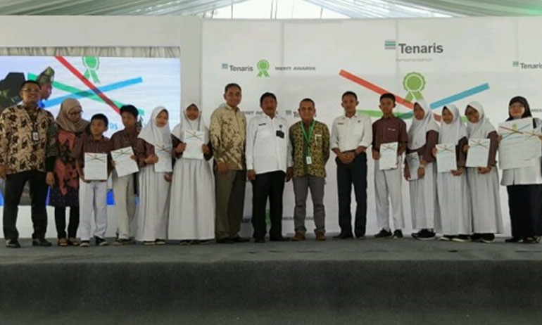 Hundreds of Outstanding Students in Cilegon Earn Scholarships from Tenaris