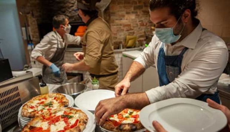 Covid: Italy to Decide on Lifting Mask Rules After Easter