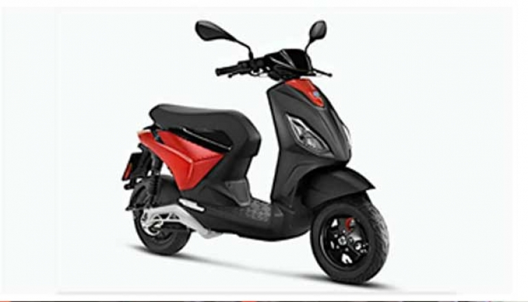 Piaggio Unveils its Updated Electric Scooter
